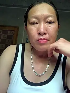 Snapshot of candy-beo chatting on 05-17-26, 05:16 candy-beo online show from 05-17-26, 05:16
