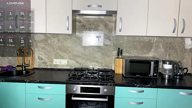 auroriell online show from 04-06-26, 04:46