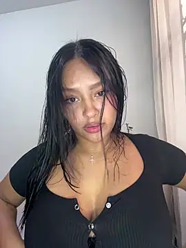 Snapshot of -Adarah chatting on 04-07-26, 11:10 -Adarah online show from 04-07-26, 11:10