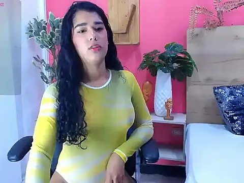 liahspencer online show from 04-16-26, 07:03