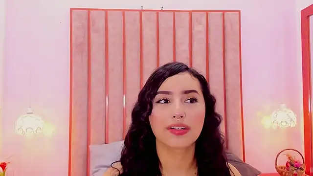 Snapshot of Zoe_Monrow chatting on 05-30-26, 12:35 Zoe Monrow online show from 05-30-26, 12:35