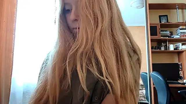 KateVibe 01 online show from 04-14-26, 03:34