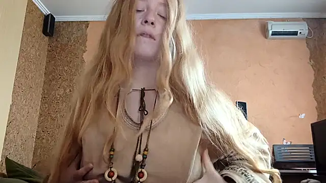 KateVibe 01 online show from 04-28-26, 11:21