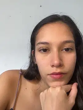 Snapshot of RAMONA_and_ROGER chatting on 04-08-26, 01:44 RAMONA and ROGER online show from 04-08-26, 01:44