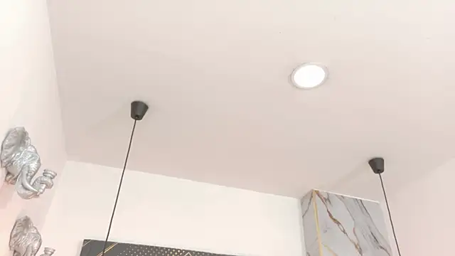 GoldenDesireX  online show from 05-20-26, 06:58