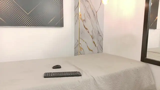 GoldenDesireX  online show from 05-21-26, 06:59