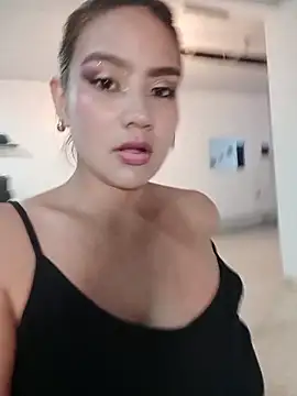 SANDY QUEEN online show from 04-14-26, 11:44