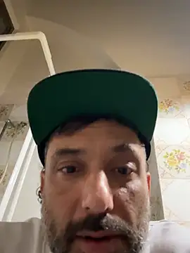 Snapshot of lupinne chatting on 04-08-26, 01:16 lupinne online show from 04-08-26, 01:16