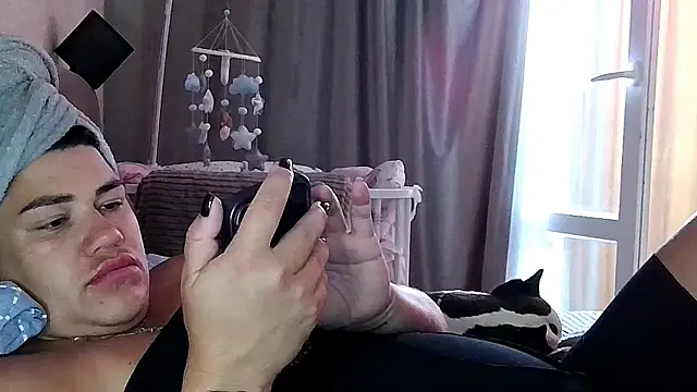 miss preggie online show from 07-11-26, 11:57