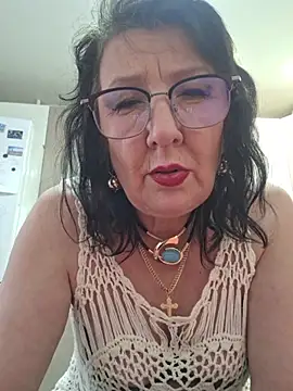 LaliaMia online show from 04-18-26, 01:37