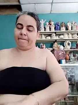 Golositadeamor online show from 06-10-26, 05:56