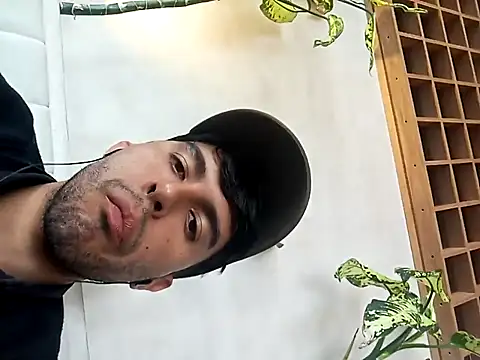 Snapshot of RodrigoColby2 chatting on 04-10-26, 07:18 RodrigoColby2 online show from 04-10-26, 07:18