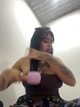 Milk lee7 online show from 04-17-26, 05:54