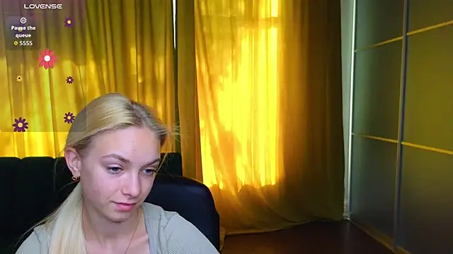 SonnySofia online show from 05-25-26, 05:35
