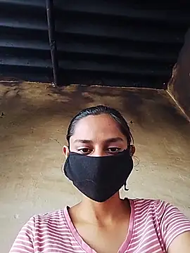 Snapshot of x_priya chatting on 04-07-26, 07:09 x priya online show from 04-07-26, 07:09