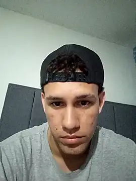 Gerardomendoza17 online show from 04-06-26, 10:38