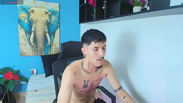 ALEXXXTREM69 online show from 05-01-26, 12:26