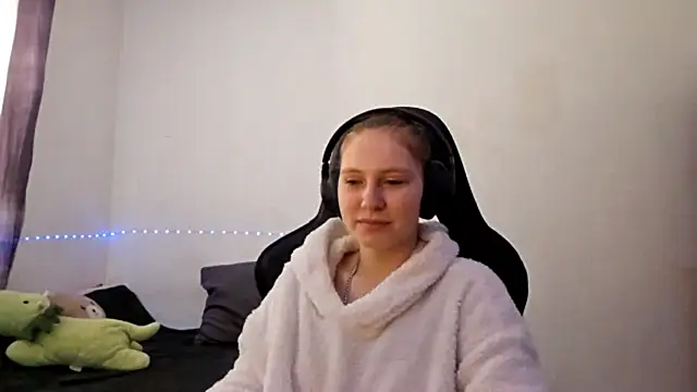 WesleyFrohling online show from 04-08-26, 09:09