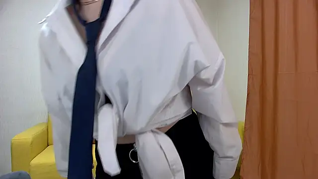 AdrianaToress online show from 04-26-26, 06:16