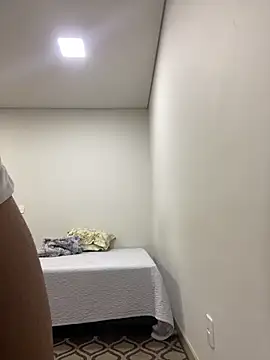 Snapshot of lk_zin chatting on 04-08-26, 01:38 lk zin online show from 04-08-26, 01:38