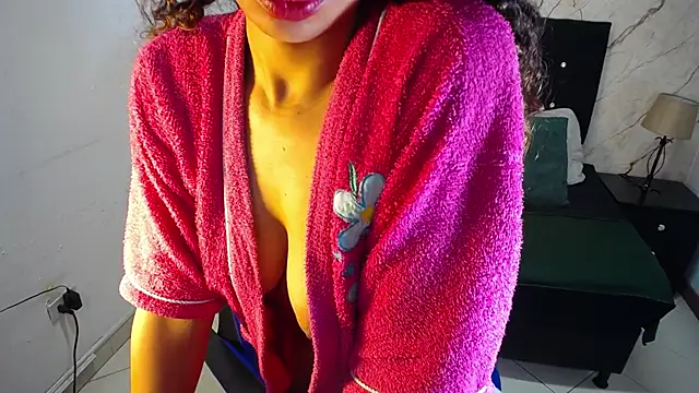 hasley cute online show from 04-16-26, 09:39