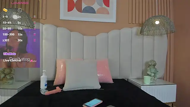 Snapshot of zoe_blosson chatting on 04-19-26, 06:10 zoe blosson online show from 04-19-26, 06:10