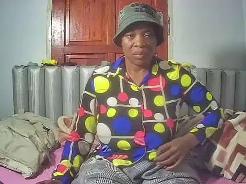 JoyceQueen7 online show from 04-06-26, 09:05