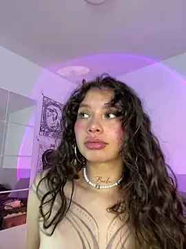 Dreanaa online show from 04-15-26, 07:58