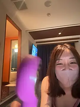 Snapshot of kairaki chatting on 05-26-26, 02:46 kairaki online show from 05-26-26, 02:46