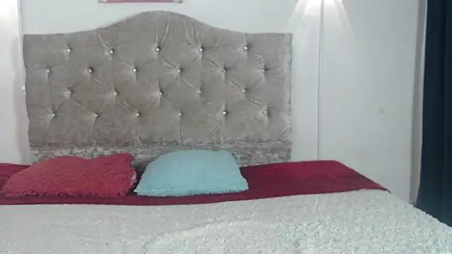 lunakisscs online show from 04-07-26, 09:15