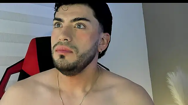 Alexander Diazz online show from 04-15-26, 01:51