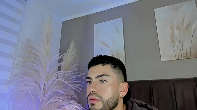 Alexander Diazz online show from 07-23-26, 04:05