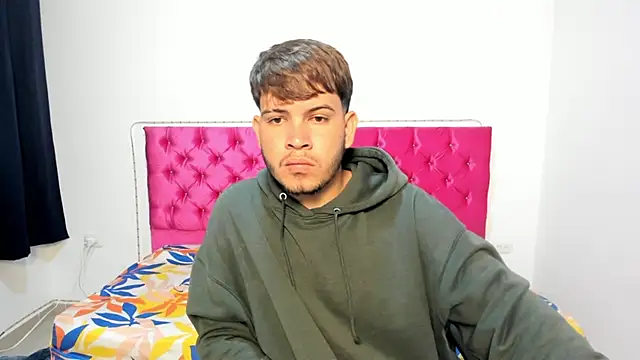 Snapshot of bry_saint chatting on 04-07-26, 05:30 bry saint online show from 04-07-26, 05:30