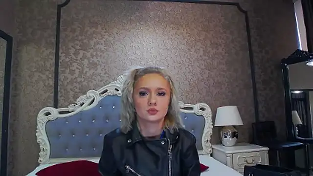 Ivy Quin online show from 05-18-26, 04:29