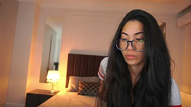 YunaYum online show from 04-22-26, 08:21