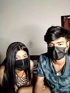 Snapshot of Love-Birdss chatting on 04-10-26, 05:06 Love-Birdss online show from 04-10-26, 05:06