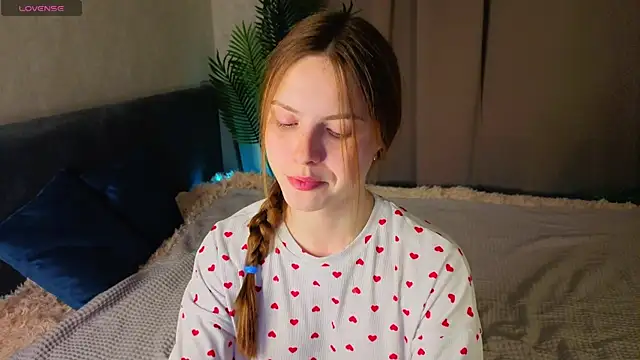 Diana Broooks online show from 05-09-26, 01:00
