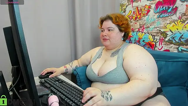 Snapshot of Sew_Sunny chatting on 04-23-26, 12:56 Sew Sunny online show from 04-23-26, 12:56