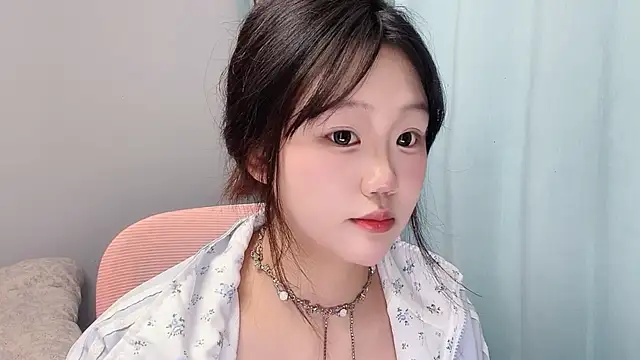 Lilababy00 online show from 04-19-26, 08:24