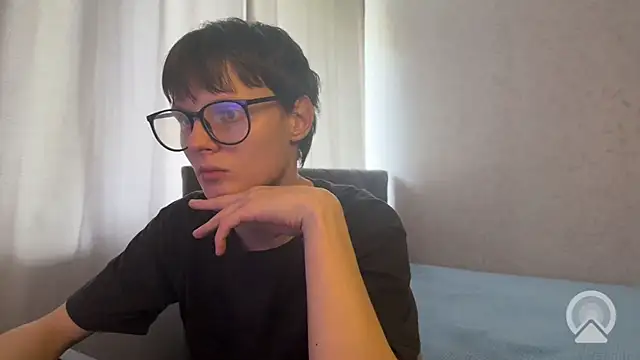 Snapshot of dalvos chatting on 04-30-26, 01:17 dalvos online show from 04-30-26, 01:17