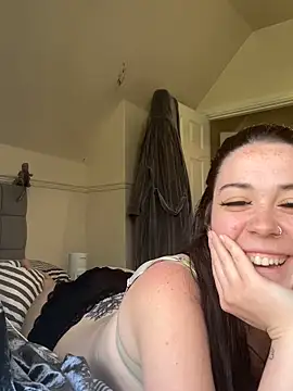 Snapshot of Charlieceex chatting on 04-12-26, 01:05 Charlieceex online show from 04-12-26, 01:05