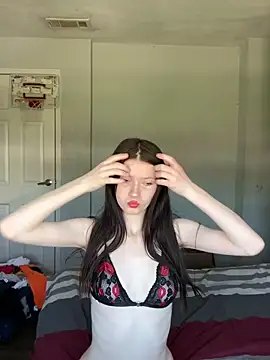 Munchkinbaby72318 online show from 04-07-26, 05:13