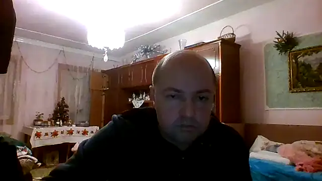 Luceriusbigass online show from 12-29-24, 05:22