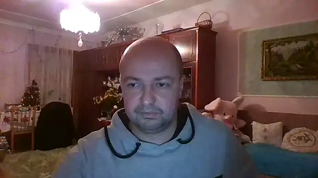 Luceriusbigass online show from 01-20-25, 03:50