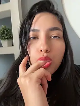 Snapshot of VioletRousee chatting on 06-08-26, 06:52 VioletRousee online show from 06-08-26, 06:52