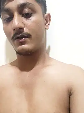 ROMEO JULIET0022 online show from 04-17-26, 11:52