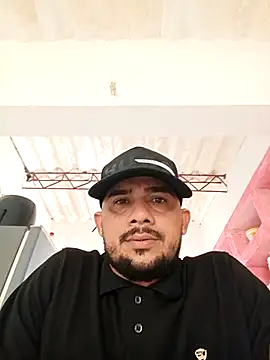 Snapshot of franDuxxx chatting on 04-07-26, 06:52 franDuxxx online show from 04-07-26, 06:52