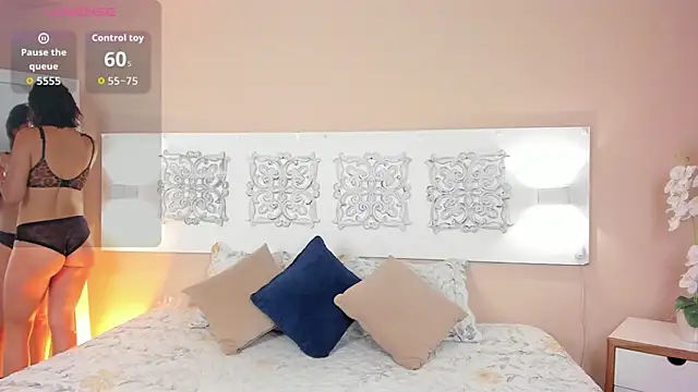 Snapshot of freyaa__1 chatting on 04-13-26, 01:27 freyaa 1 online show from 04-13-26, 01:27