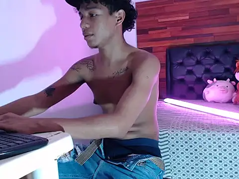 aarom  online show from 04-10-26, 09:30