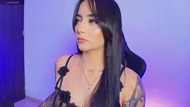 Snapshot of Megan_jacksonn_ chatting on 04-25-26, 12:35 Megan jacksonn online show from 04-25-26, 12:35